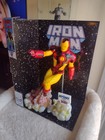  Mcfarlane Toys Marvel 1 6 Scale Iron Man Statue And Comic Book   256
