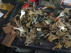 Steampunk Vintage Antique Mixed Large Lot Old Rusted Keys Assorted Crafts Diy