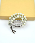 Silver Tone Brooch Rhinestone Faux Pearl Brooches Pin Woman Gift Boutonniere