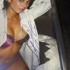 Olivia Munn Signed 11x14 Photo Beckett Auth Autograph Aa23104