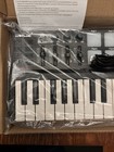 Worlde Panda Mini 25-key Usb Keyboard And Drum Pad Midi Controller