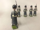 Britain s Toy Soldiers  312  Grenadier Guards In Winter Coats Lot Of 5