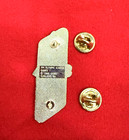  vintage  1984 Sarajevo Winter Olympics Pin - Vucko Wolf Mascot Downhill Skiing