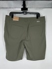 Eddie Bauer Rainier Bermuda Shorts Womens Size 14 36 Green Hiking Nylon Chino