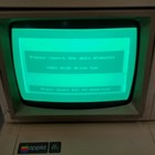 Apple Iie Vintage Computer A2s2064 W a2m2010 Phosphor Monitor  disk Drives Parts
