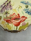 Vintage Stratton Powder Floral Gold Trim Compact