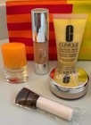 Clinique Makeup   Skincare Set With Pouch