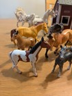 Breyer 3 Stall Animal Horse Stable Barn With Fences And 18 Misc  Rare Horses
