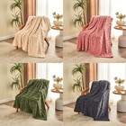 Ultra-soft 3d Plush Luxurious Fleece Blanket With Dense Weave For Warmth 