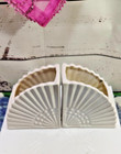 Vintage Book End White Fan Shaped Ceramic Planters 4  T X 4 25  W Set Of Two
