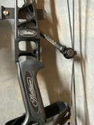 Mathews V3x 29 Rh Compound Bow Black Riser  Ua Camo Limbs With Accessories