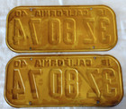 Vintage 1940 California Car License Plates Pair 3z8074 consecutive Number Avil