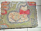 Vintage Primitive Cat kitten Hand Hooked Rug   Foot Stool -my26