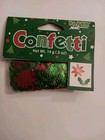  Christmas Holiday Confetti 14g Green Red Paper Flower Mix    C Description    