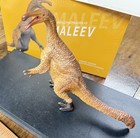 Mint In Open Box  Therizinosaurus Dinosaur Model From Recur
