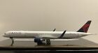 Gemini Jets 1 200 Delta Airlines Boeing 757-300 N590nw  g2dal1111  Diecast