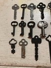 Vintage Keys    Random Lot Of 30