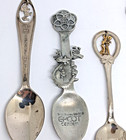 5 Small Vintage Collectible Walt Disney Silver   Gold Tone Souvenir Spoons