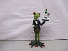 Frog Bartender Figurine A