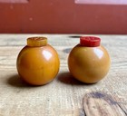 Vintage 1930s Art Deco Pair Of Butterscotch Bakelite Globe Salt   Pepper Shakers