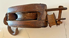 Vintage Rustic Wood Primitive Block   Tackle Farm Single Pulley Heavy