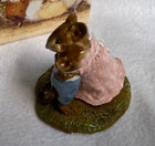 New Wee Forest Folk  a Big Hug   pink Dress  Retired M-229a  W Wff Box Mom Child