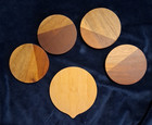 Vtg Mcm Two-tone Wooden Coasters Set Of 4 With Teardrop Teak Base Drink Mat