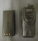 Kenwood Tk-3302u-k Uhf Two Way Radio 450-520 Mhz With Charger