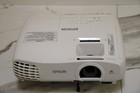 Epson Powerlite H562a Home Cinema 3 Lcd Projector Hdmi  only 30 Hours  W case