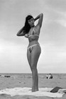 Vintage Bettie Page Photo 5528 Oddleys Strange   Bizarre