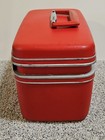 Vintage Samsonite Silhouette Red  50s Makeup Train Case W key   Tray- Luggage