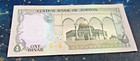 Jordan  1 Dinar Banknote  Nice Clean Crisp Note Circa 1975-1992  free Ship