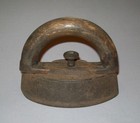 Old Antique Vtg Ca 1900s A c  Williams Pressing Ravenna Ohio Sad Iron W  Trivet