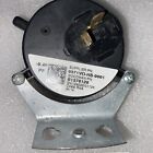 Goodman Amana B1370126 Gas Furnace Air Pressure Switch -0 40pf Oem