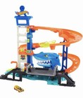 Hot Wheels City Attacking Shark Escape Track Set W  Car   Action Playset   New