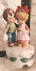 Vtg Ceramic Music Box Boy girl Plays    we Wish You A Merry Christmas    See Descrip