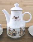 Rare Find Vtg  Kahla  hedgehog   Rabbit  11-piece Porzellan Kid s China Tea Set 