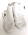 Vintage 1980   s Deerskin  White Leather Minnetonka Moccasins Size 6
