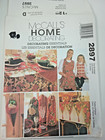 Mccall   s Apron Sewing Pattern New 2897 Holiday Tablecloth Christmas Uncut