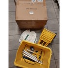 Commercial Mop Bucket With Side Press Wringer On Wheels  Including One Mop 35qua