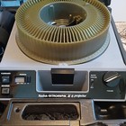Kodak Ektagraphic Iii  Carousel  Projector W  2 Remore   Case  Tested Works