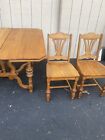 65172  Solid Oak Dining Table With 1 Leaf   4 Chair S