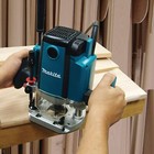 Makita Rp1800 3-1 4 Hp  Plunge Router  Metal
