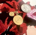 Cc Chanel Charm Gold Tone Pre-owned