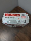 Huggies Snug And Dry -  Baby Diapers - Size 5 - Pack Of 22 Count - New 
