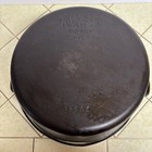 Vtg Wagner Ware Sidney-o 1268e Cast Iron Dutch Oven  8 10 1 4  Self-basting Lid