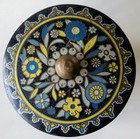 Large Vintage Daher Tin Made England  Floral Embossed 2 Different Colored Sides