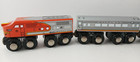 Lionel Heritage Series Santa Fe Wooden Train Set Passenger Cars   Diesel Engine