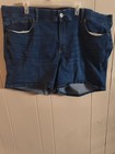 Torrid Bombshell 5     Shorts Women   s Size 28 Dark Wash Denim Premium Stretch