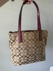 Coach Signature Tote Beige brown  Burgundy Handles  Zip Top  Inner Pockets